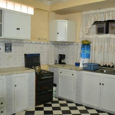 טופיזה Hotel La Torre מראה חיצוני תמונה